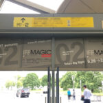 【UBM Japan株式会社 様】改札外ガラス8面シート広告を利用した展示会告知事例(駅広告・SP) 　