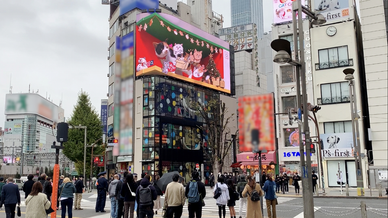 クロス新宿ビジョン（屋外ビジョン）