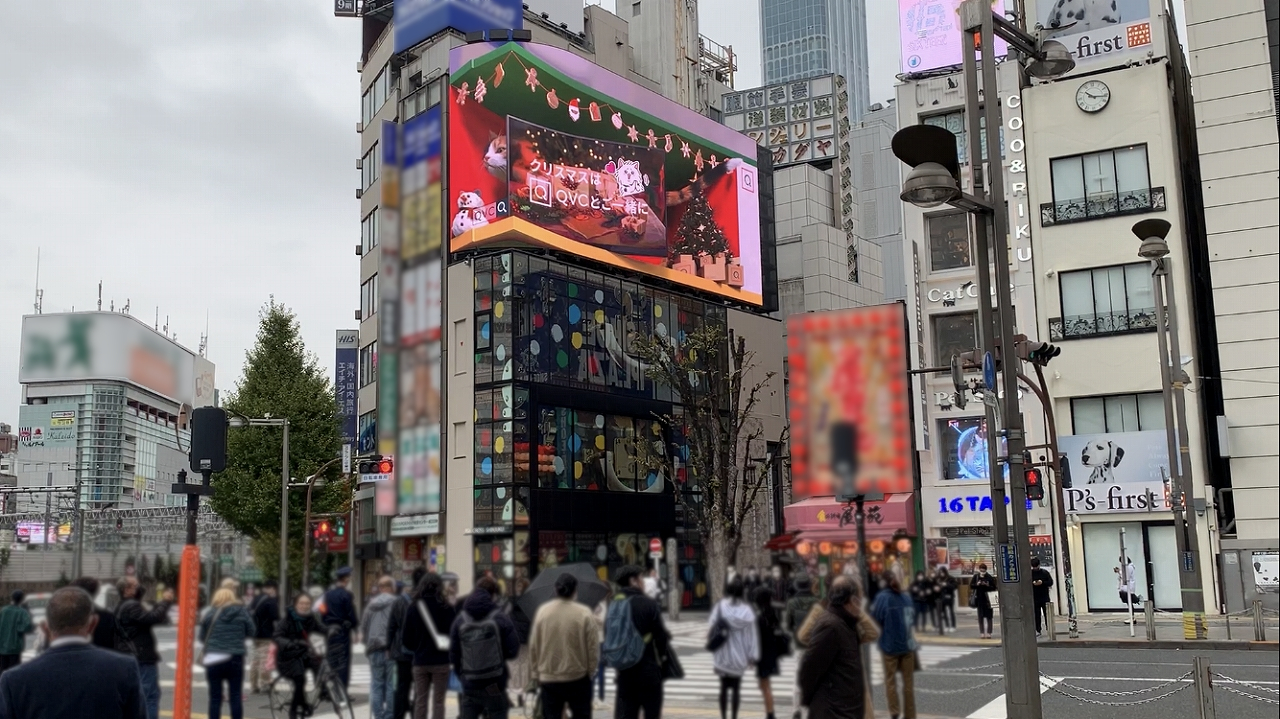 クロス新宿ビジョン（屋外ビジョン）