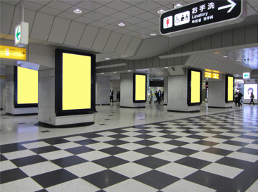 大阪駅デジタルサイネージプレミアム6