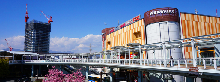 海老名市（駅）自由通路デジタルサイネージ