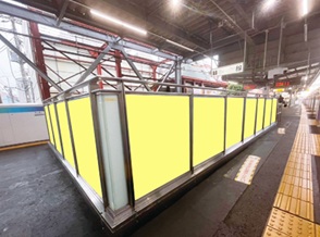 下北沢 ガラス腰壁シートばり広告