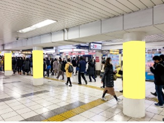池袋中央通路アドピラー8