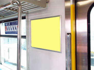 あおなみ線  横枠広告〈ドア横ポスター〉