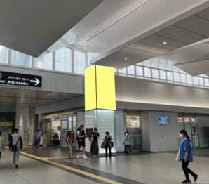 自由通路中央改札前シート