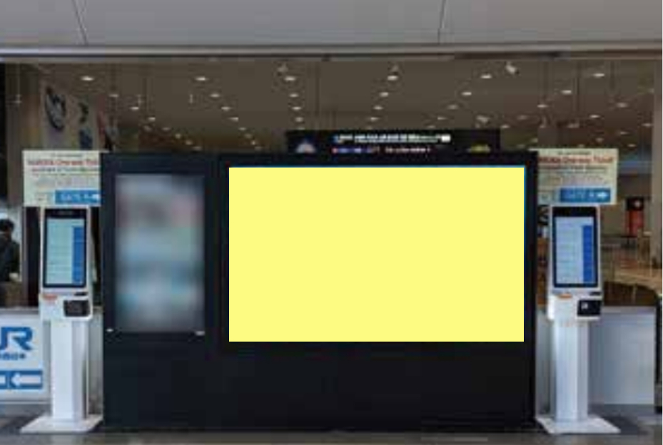 関西空港駅 デジタルサイネージ